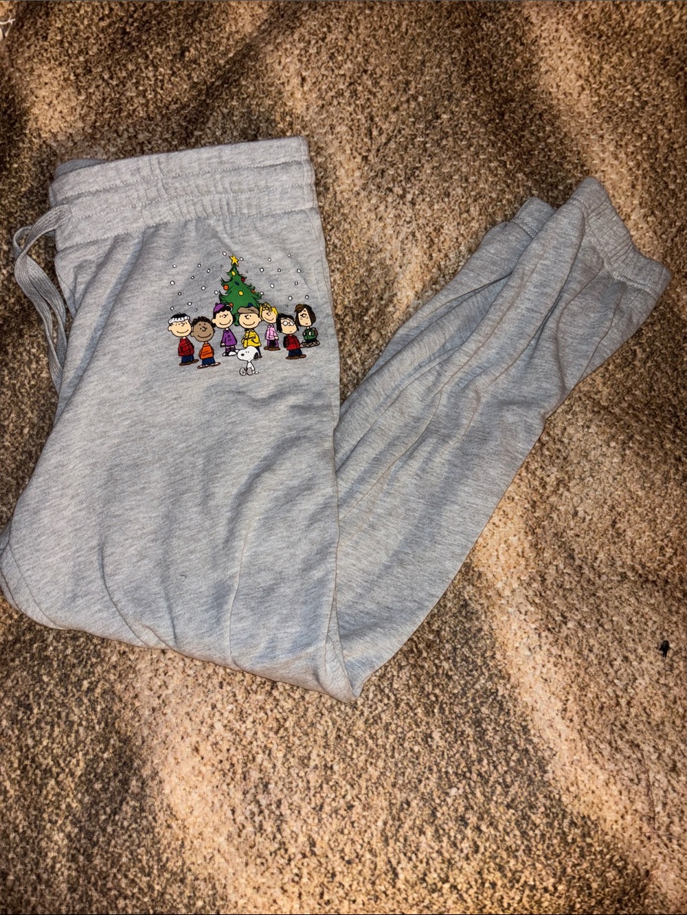 Peanuts Gray Sweatpants with Holiday Character Graphic Large EUC